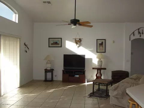 1071 E Washington Ave, Gilbert, AZ 85234 photo 5