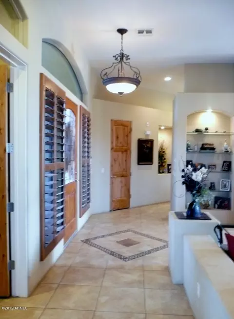 4631 E Meadowview Dr, Gilbert, AZ 85298 photo 4