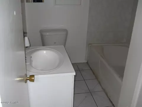 1430 E Meadowbrook Ave, Phoenix, AZ 85014 photo 11