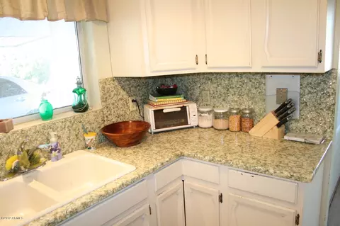 3907 E Clarendon Ave, Phoenix, AZ 85018 photo 13