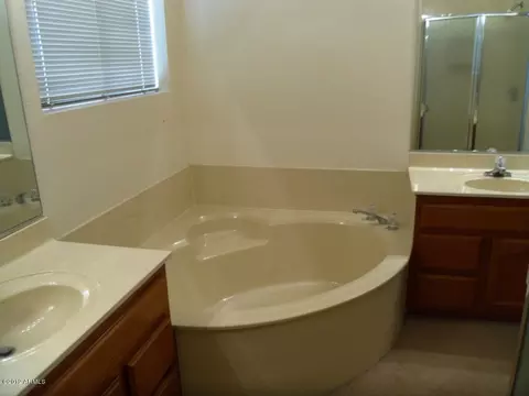 2959 N 147th Dr, Goodyear, AZ 85395 photo 11