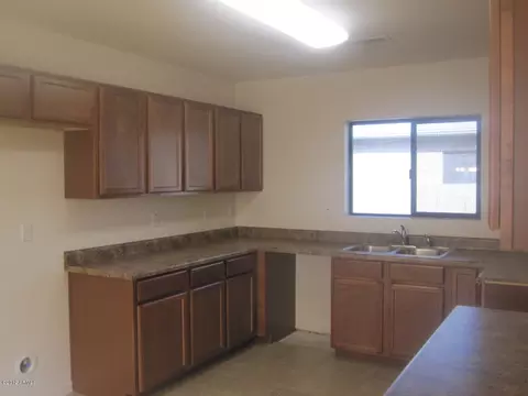 2753 E Corona Ave, Phoenix, AZ 85040 photo 10