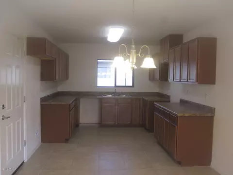 2753 E Corona Ave, Phoenix, AZ 85040 photo 9