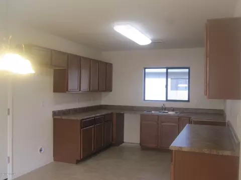 2753 E Corona Ave, Phoenix, AZ 85040 photo 8