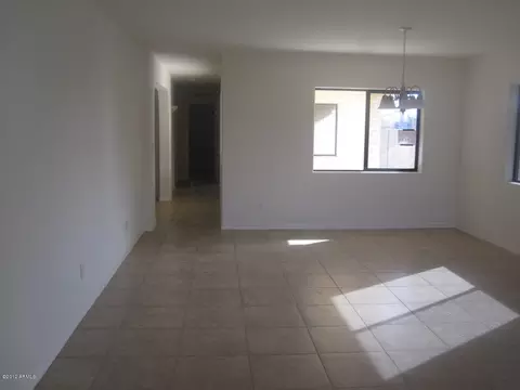 2753 E Corona Ave, Phoenix, AZ 85040 photo 5