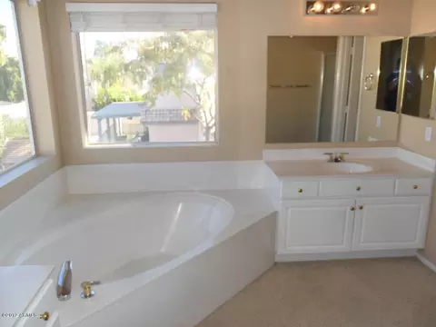 3634 E Cedarwood Ln, Phoenix, AZ 85048 photo 31