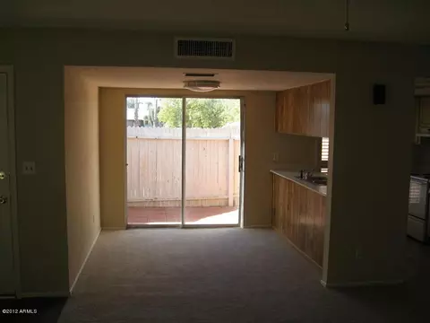 249 E Beck Ln, Phoenix, AZ 85022 photo 2