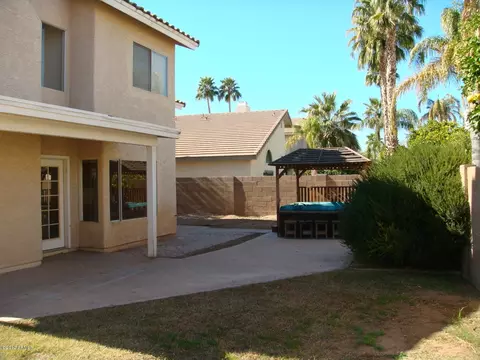 2132 E Nantuckett Dr, Gilbert, AZ 85234 photo 2