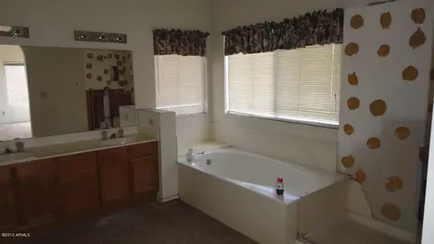 2132 E Nantuckett Dr, Gilbert, AZ 85234 photo 11