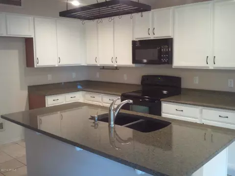1652 E Laurel Ave, Gilbert, AZ 85234 photo 4