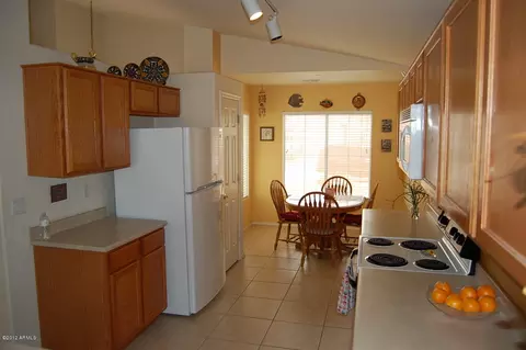 9816 E Knowles Ave, Mesa, AZ 85209 photo 7