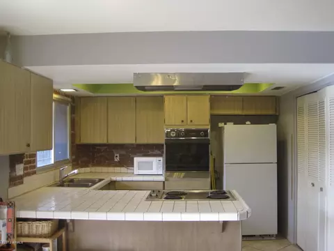 2922 E Clarendon Ave, Phoenix, AZ 85016 photo 4