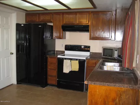 909 E Shobe Dr, Tempe, AZ 85283 photo 3
