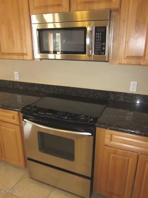 10649 E Hillview St, Mesa, AZ 85207 photo 4