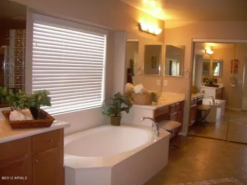 2758 S Birch St, Gilbert, AZ 85295 photo 11