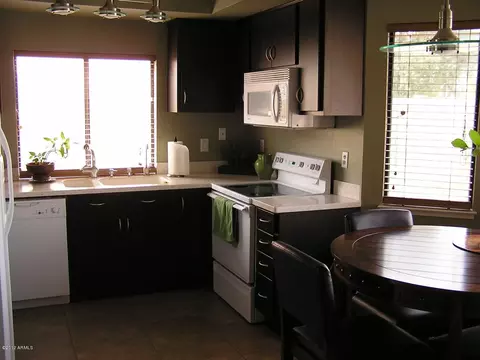 1922 E Ludlow Dr, Phoenix, AZ 85022 photo 3