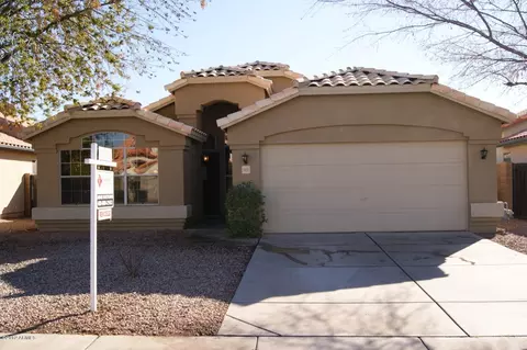 1409 E Comstock Dr, Gilbert, AZ 85296 photo 1