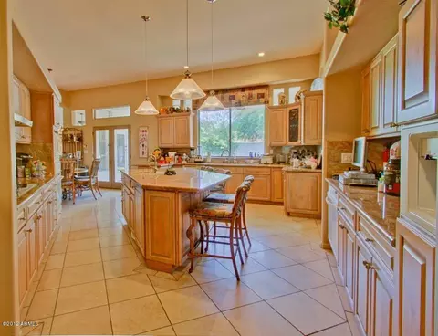 4727 E Berneil Dr, Phoenix, AZ 85028 photo 12