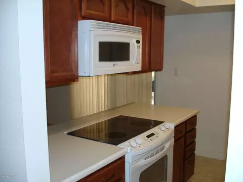 9043 N 14th St, Phoenix, AZ 85020 photo 5