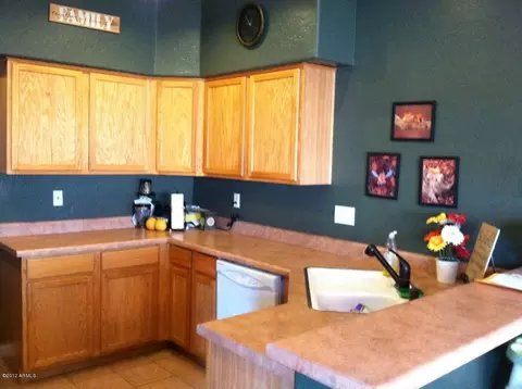 10116 E Capri Ave, Mesa, AZ 85208 photo 3