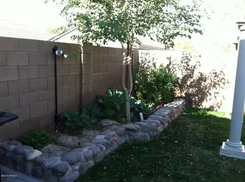 10116 E Capri Ave, Mesa, AZ 85208 photo 12
