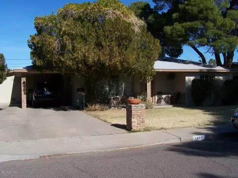 1902 E Minnezona Ave, Phoenix, AZ 85016 photo 1