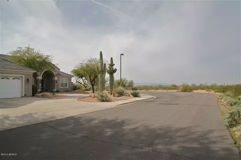 8523 E Hillview Cir, Mesa, AZ 85207 photo 2