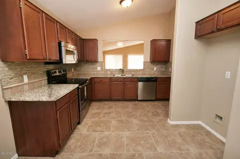 1041 E Silverwood Dr, Phoenix, AZ 85048 photo 1