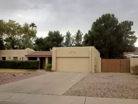 2821 E Vista Dr, Phoenix, AZ 85032 photo 2