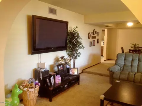 2821 E Vista Dr, Phoenix, AZ 85032 photo 4