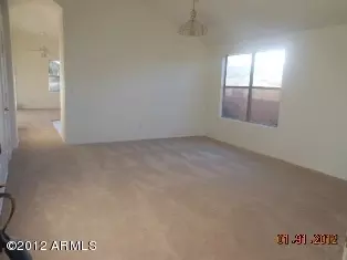 477 E Cathy Dr, Gilbert, AZ 85296 photo 2