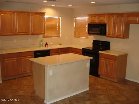 3067 E Santa Rosa Dr, Gilbert, AZ 85234 photo 2
