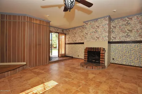 3201 N Manor Dr E, Phoenix, AZ 85014 photo 4