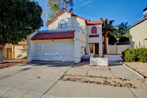 530 E Kerry Ln, Phoenix, AZ 85024 photo 1