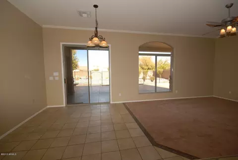 962 E Taurus Pl, Chandler, AZ 85249 photo 5
