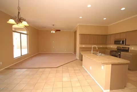 962 E Taurus Pl, Chandler, AZ 85249 photo 4