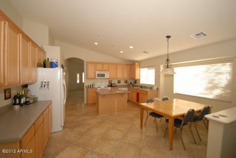 2125 W Carson Rd, Phoenix, AZ 85041 photo 9