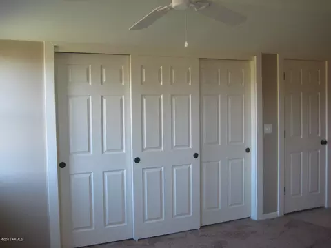 2210 E Clarendon Ave, Phoenix, AZ 85016 photo 9