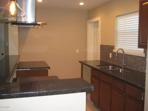 2210 E Clarendon Ave, Phoenix, AZ 85016 photo 5