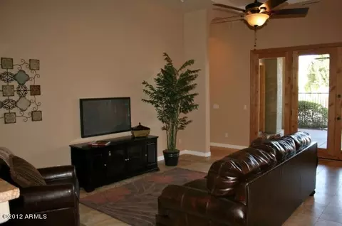 2816 E Gary Way, Phoenix, AZ 85042 photo 6