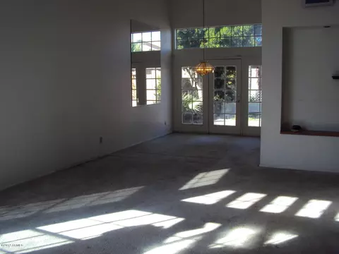 4334 E Silverwood Dr, Phoenix, AZ 85048 photo 2