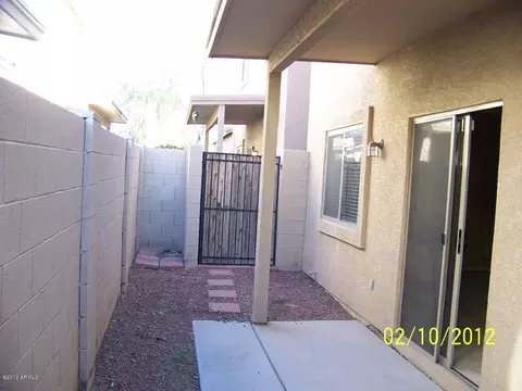 2726 E Schiliro Cir, Phoenix, AZ 85032 photo 8