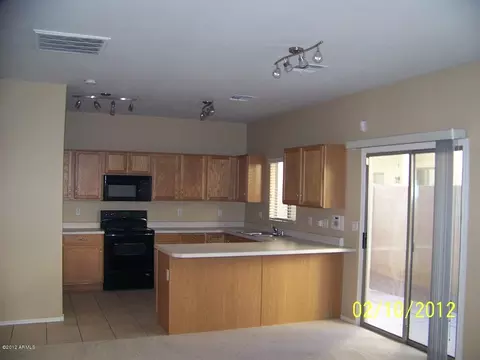 2726 E Schiliro Cir, Phoenix, AZ 85032 photo 5