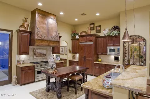 3038 E Waterman Way, Gilbert, AZ 85297 photo 4