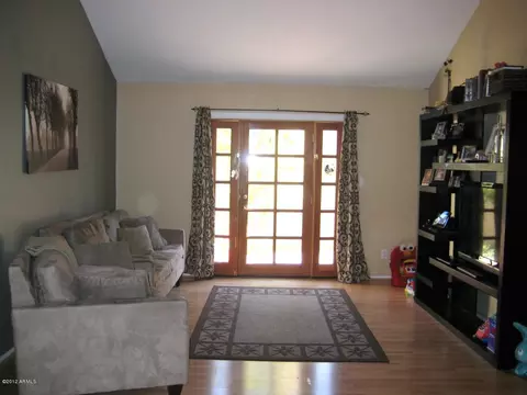 5817 N 8th Pl, Phoenix, AZ 85014 photo 3