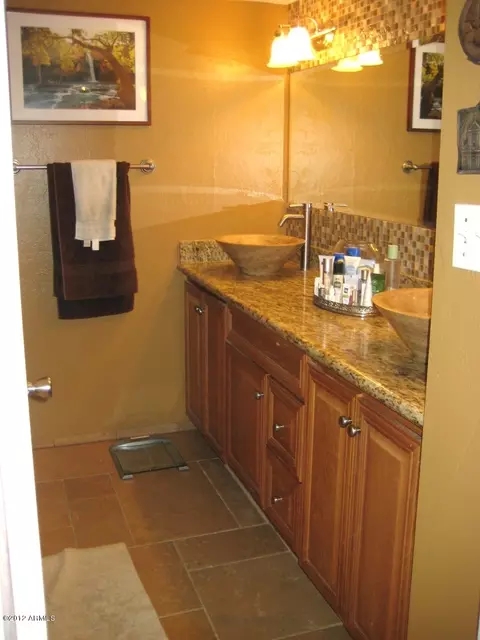 5817 N 8th Pl, Phoenix, AZ 85014 photo 10