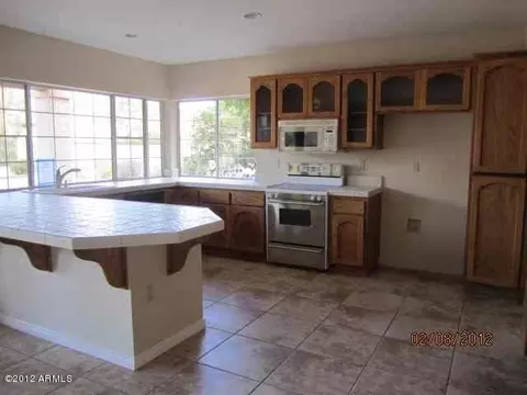 3226 E Rock Wren Rd, Phoenix, AZ 85044 photo 4
