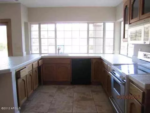 3226 E Rock Wren Rd, Phoenix, AZ 85044 photo 5
