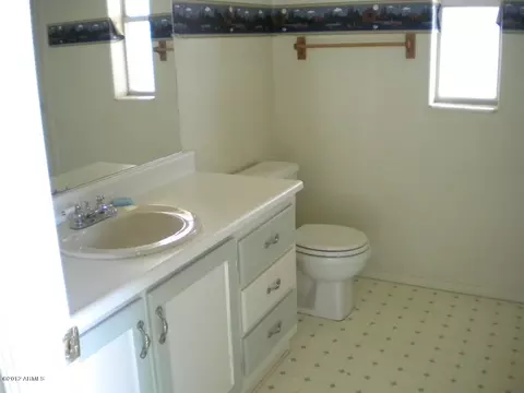 542 E Annette Dr, Phoenix, AZ 85022 photo 8