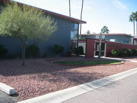 1241 E Medlock Dr, Phoenix, AZ 85014 photo 1